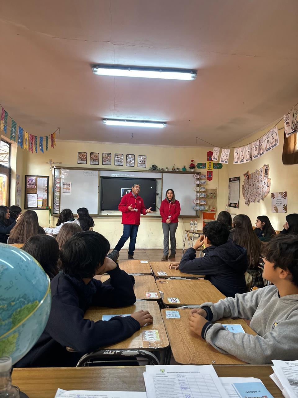 CHARLA PREVENTIVA DE DROGAS Y ALCOHOL (Escuela Blumenthal Básica) (5)